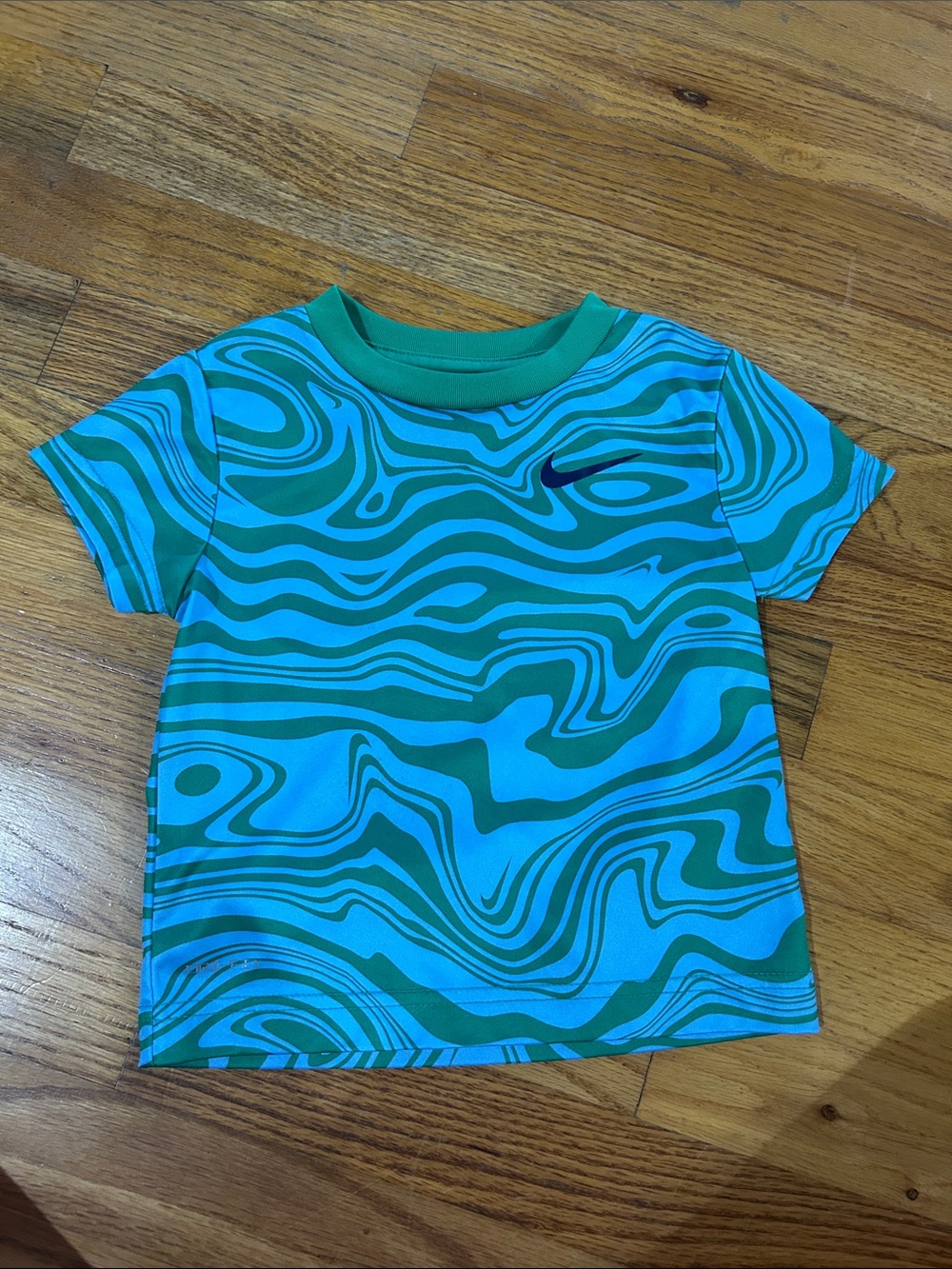 Nike Turquoise & Green Swirl Short Sleeve Tee